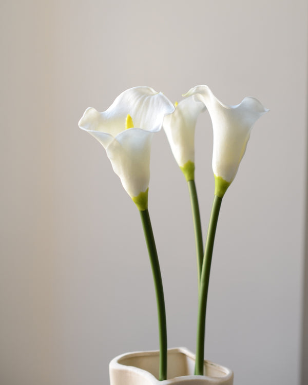 Kunstig hvid calla lilje fra Bloomgaard