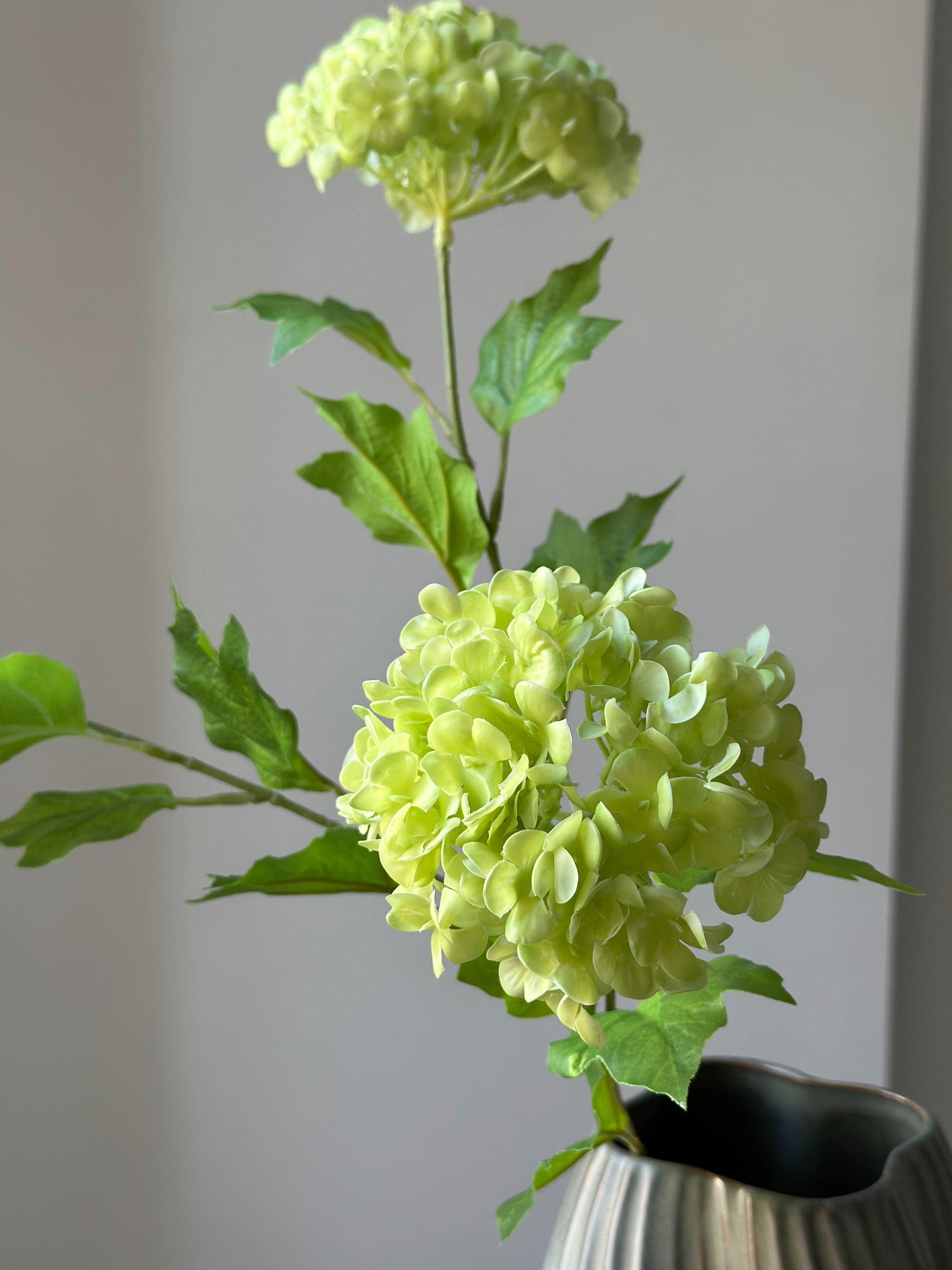 Kunstig grøn snebolle (viburnum) stilk fra Bloomgaard