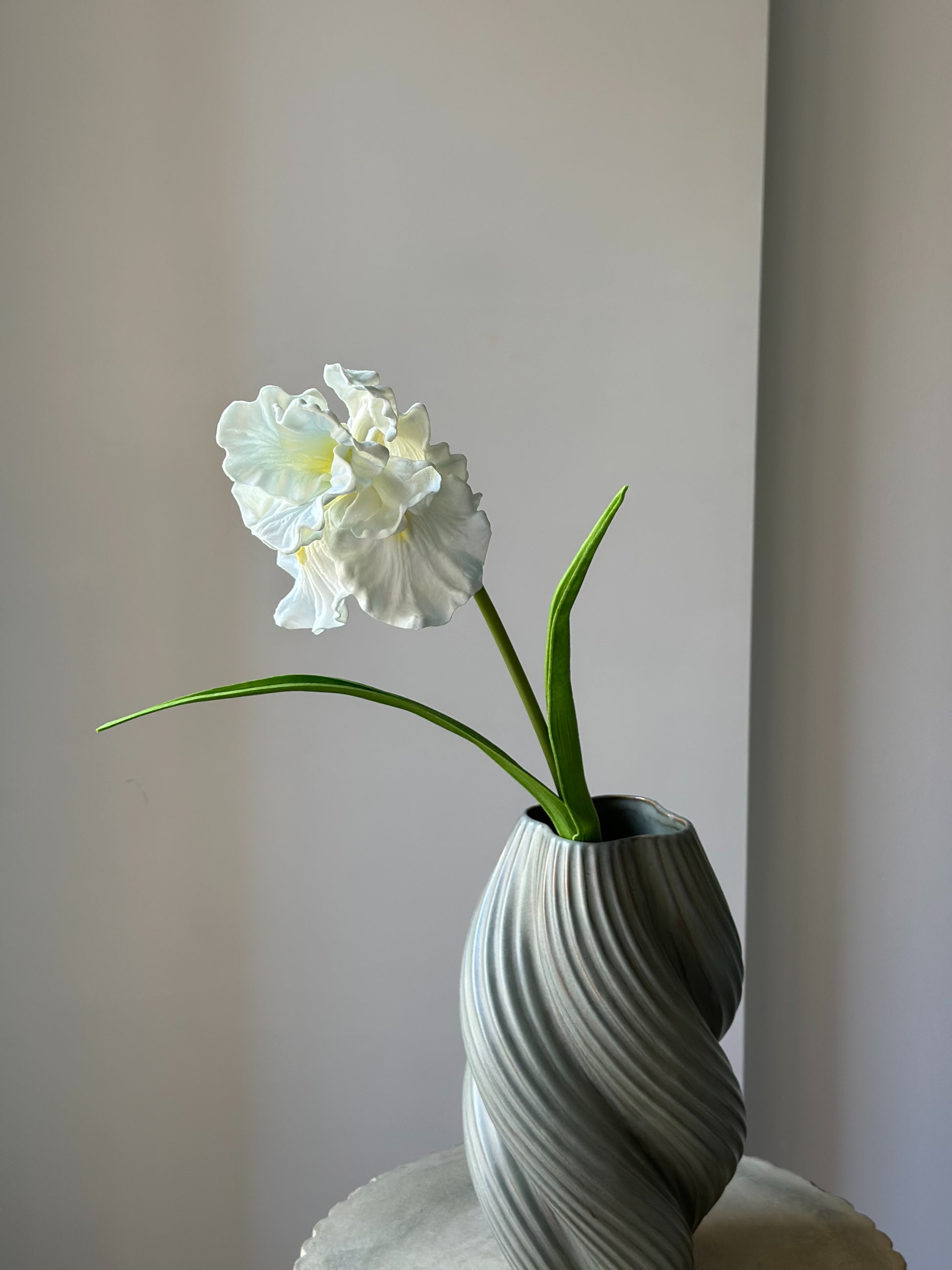 Kunstig hvid iris stilk fra Bloomgaard