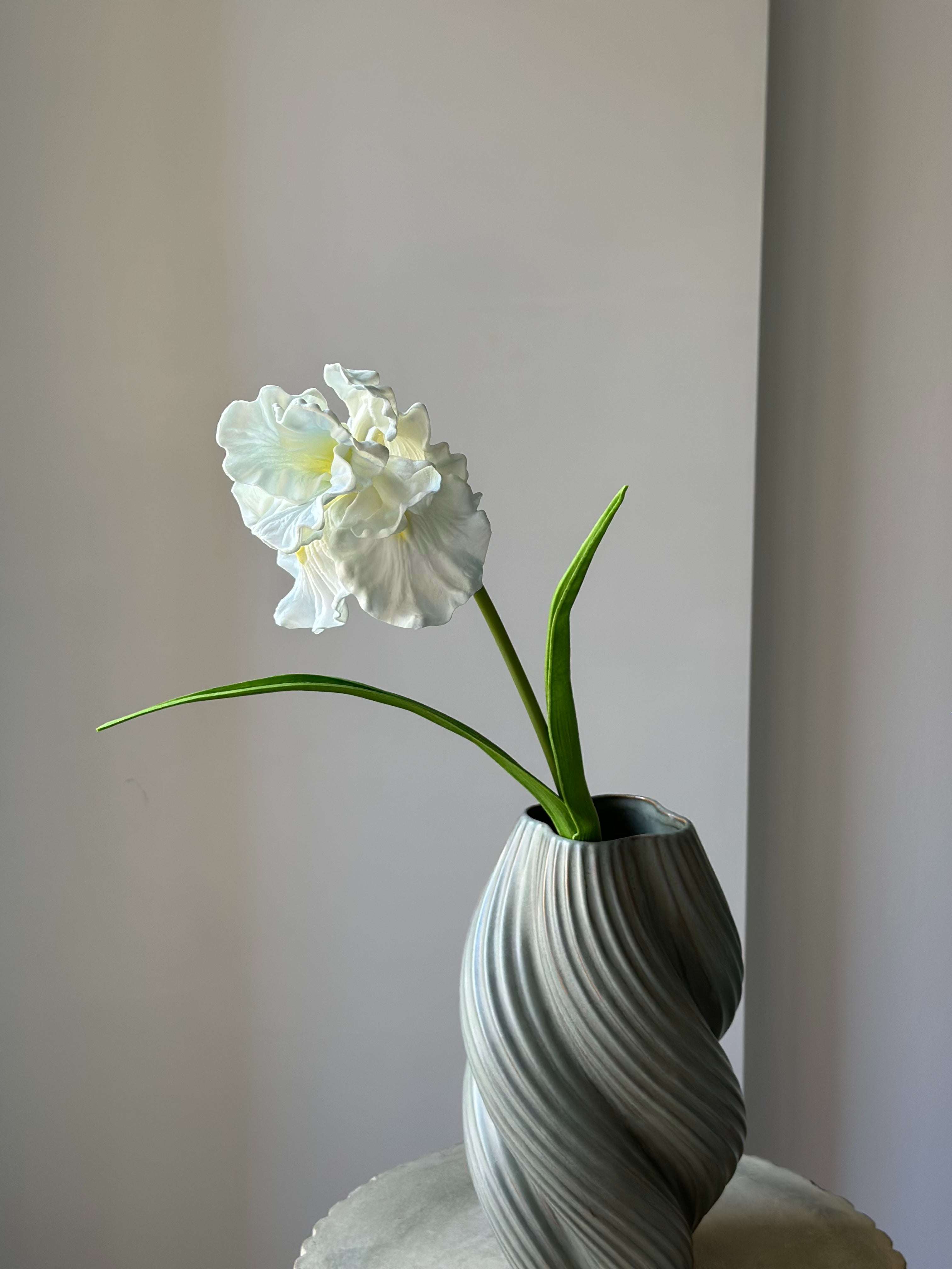 Kunstig hvid iris stilk fra Bloomgaard