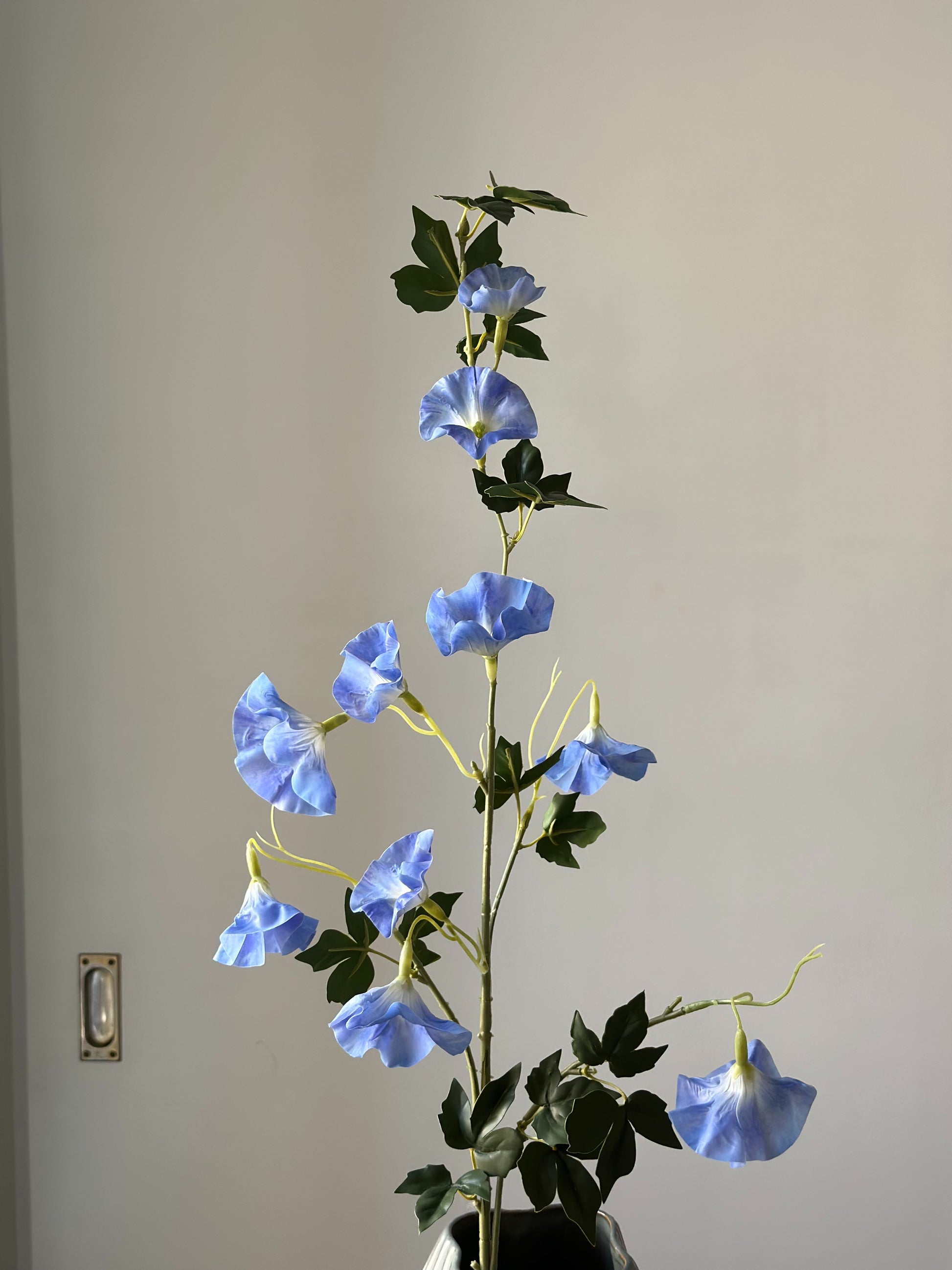 Kunstig blå petunia stilk fra Bloomgaard
