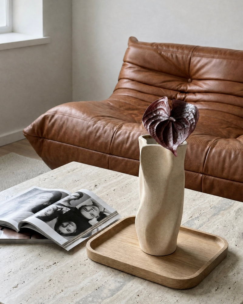 Kunstig dybrød anthurium fra Bloomgaard